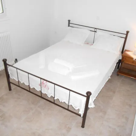 Apartment Chrysolithos Kerami Khalkíon