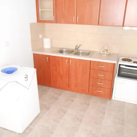 Chrysolithos Kerami * Khalkíon