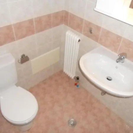 Chrysolithos Kerami * Khalkíon