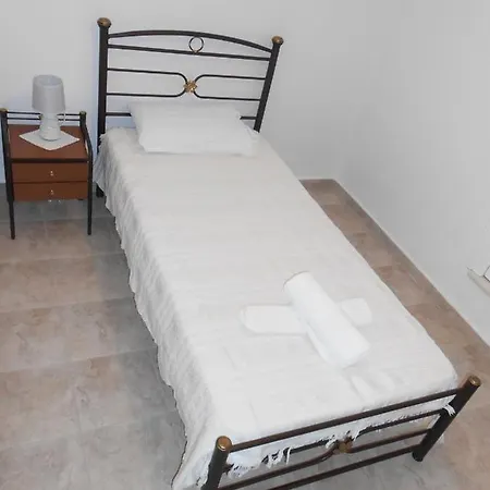 Apartment Chrysolithos Kerami *