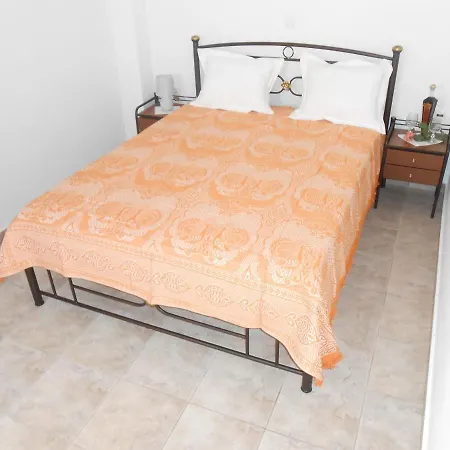 Apartment Chrysolithos Kerami Khalkíon