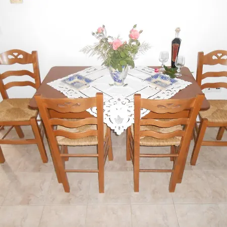 Apartment Chrysolithos Kerami *