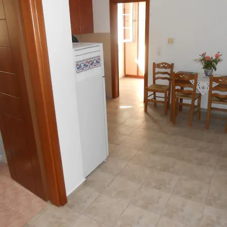 Apartment Chrysolithos Kerami *