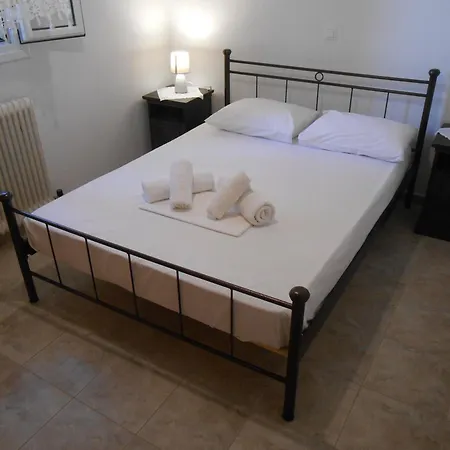 Chrysolithos Kerami Apartment *