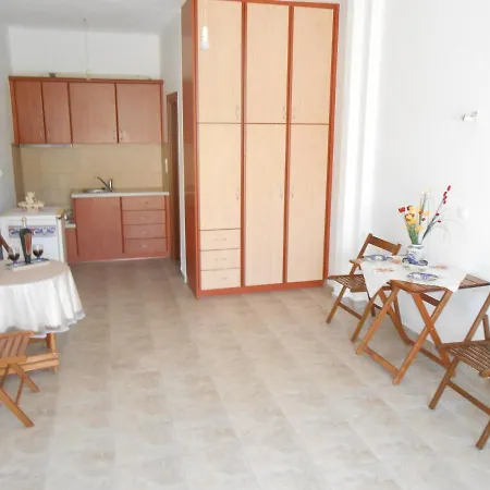 Chrysolithos Kerami Apartment *