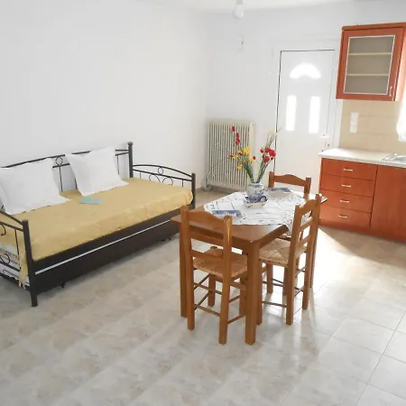 Chrysolithos Kerami *