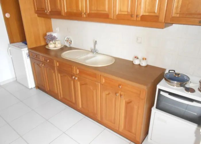 Chrysolithos Kerami * Khalkion