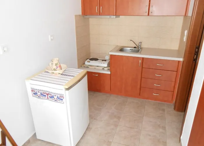 Chrysolithos Kerami Khalkion