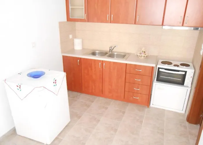 Chrysolithos Kerami * Khalkion