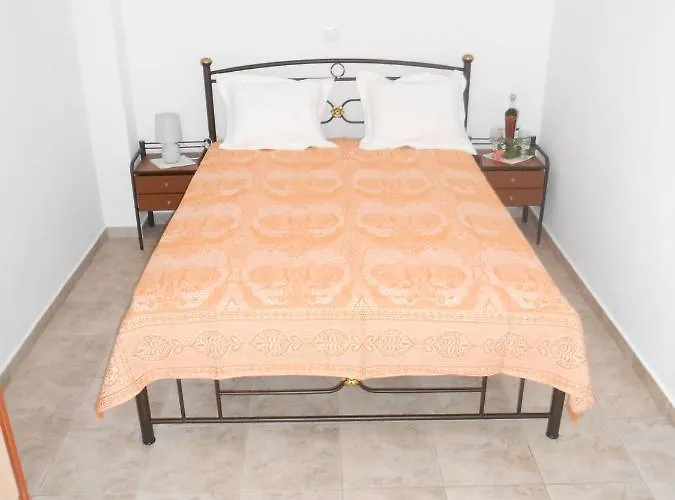 Chrysolithos Kerami * Khalkion